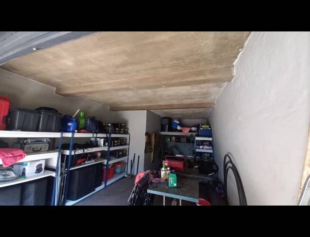 3 BEDROOM HOUSE FOR SALE IN MOUNTAIN VIEW